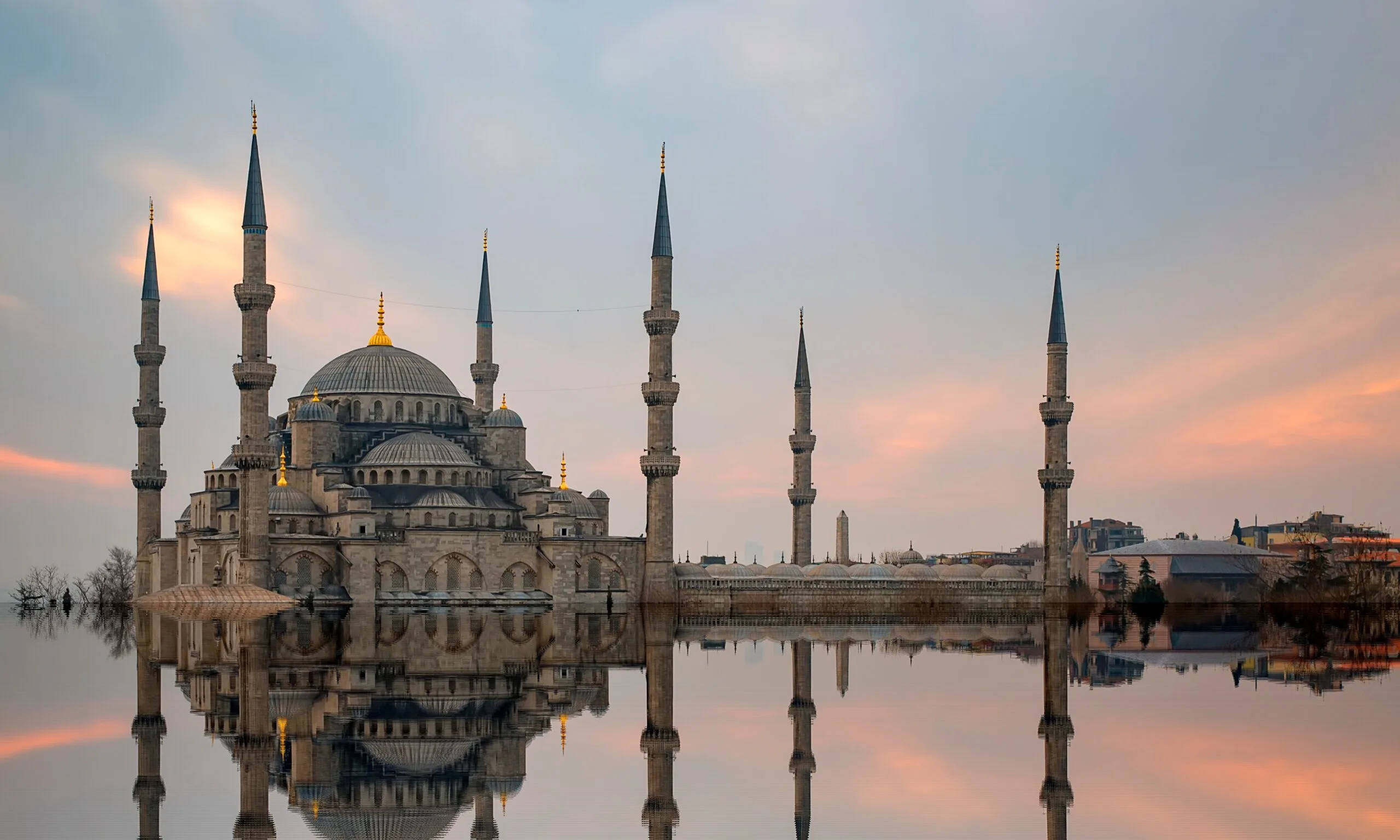 托普卡帕宫・苏丹艾哈迈德・圣索菲亚 全包一日游 - Imagem 2