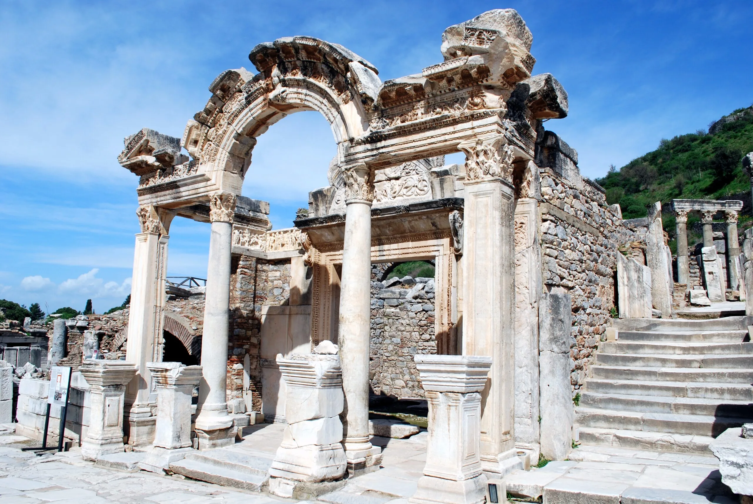 Biblical Ephesus Tour: Walk Through History and Faith - Image 9